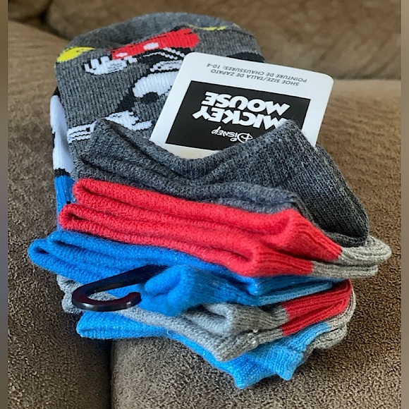 Disney Mickey Kids Socks — 5 Pairs [Shoe Size: 10 - 4] ✨HOST PICK!✨ - Picture 13 of 15